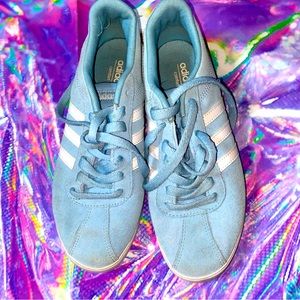 Adidas Neo Courtset Size 6.5 women’s baby blue